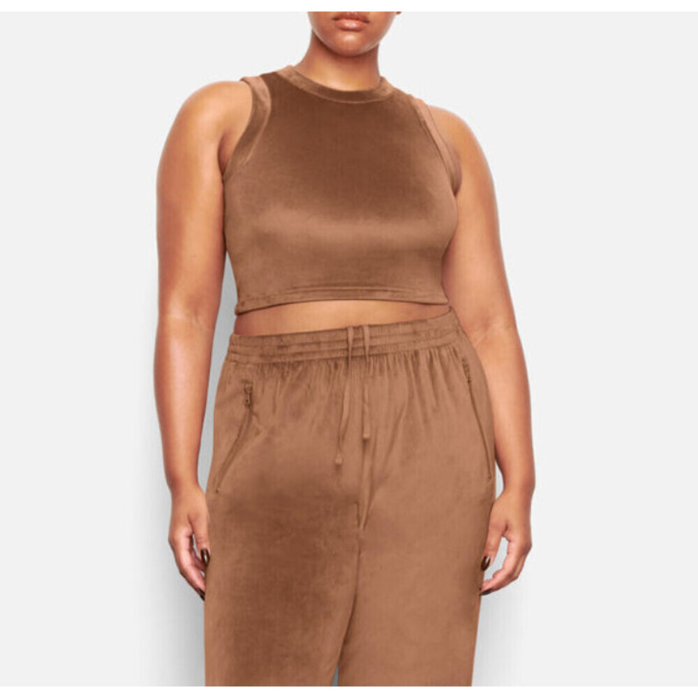 SKIMS Velour Sleeveless Soft High Neck Tank Cropped Sienna 4X